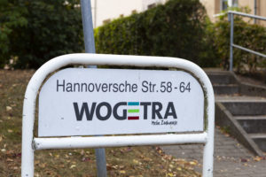 Schild WOGETRA Hannoversche Str. 58-64