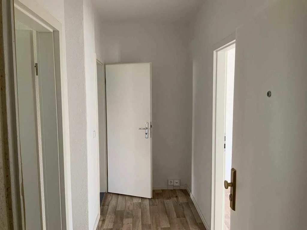 Frisch sanierte 3-Raumwohnung in Mockau mit Balkon und ebenerdiger Dusche - Foto 1