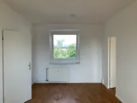 Kurzfristig beziehbare 3-Zimmerwohnung in Grünau-Mitte - Wohnzimmer