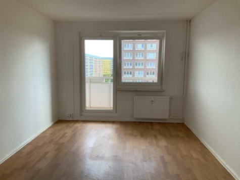Etagenwohnung in Leipzig, Grünau-Mitte, Stuttgarter Allee 21