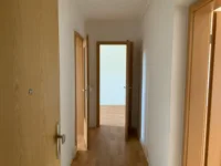 3-Raumwohnung mit fisch saniertem Bad - Flur