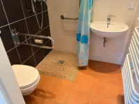 Senioren aufgepasst: 3 Zimmerwohnung mit rollstuhlgerechter Küche - Bad mit Dusche