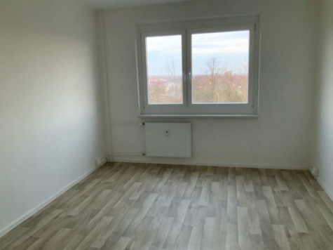 Frisch sanierte 2-Zimmerwohnung mit Balkon, Grünau-Mitte, Heilbronner Str. 4