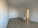 Große helle 3-Raumwohnung mit Wohnberechtigungsschein* - Wohnzimmer