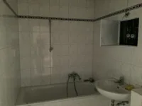 4-Raumwohnung mit Balkon in luftiger Höhe - Bad mit Wanne