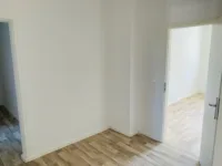 4-Raumwohnung mit Balkon in luftiger Höhe - FLur (Beispiel)