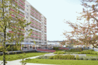 Umgebaute 2-Zimmerwohnung mit Abstellraum und großer Küche - Aussenansicht