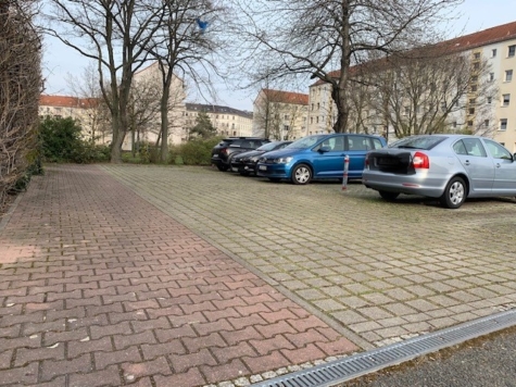 Autofahrer aufgepasst: Zentrumsnaher Stellplatz in der Ehrensteinstraße, Zentrum-Nord, Trufanow-/Ehrensteinstr.