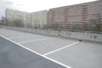 unüberdachter Stellplatz im Parkhaus - Stellplatz