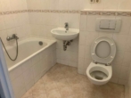 2-Zimmerwohnung in Grünau-Mitte - Bad mit Wanne