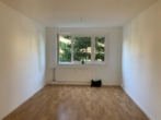 Frisch sanierte 3-Zimmerwohnung in Thekla - Wohnzimmer (Beispiel)
