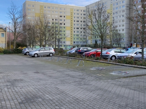 Außenstellplatz in der Breisgaustraße, Grünau-Mitte, Breisgaustr. I -Parkhaus