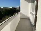 Große 3-Raumwohnung mit Balkon in Grünau-Mitte sucht neue Mieter - Balkon