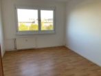 Große 3-Raumwohnung mit Balkon in Grünau-Mitte sucht neue Mieter - Schlafzimmer