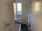Sanierte 3 - Raumwohnung in Schönefeld - Bad