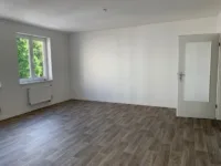 Großzügige 2-Zimmerwohung mit Aufzug in Zentrumsnähe sucht neue Mieter! - Wohnzimmer