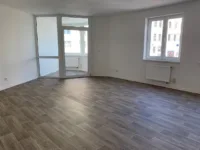 Großzügige 2-Zimmerwohung mit Aufzug in Zentrumsnähe sucht neue Mieter! - Wohnzimmer