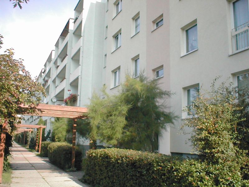 Senioren aufgepasst: 1-Raumwohnung mit Dusche, Balkon und separater Küche - Photo 3