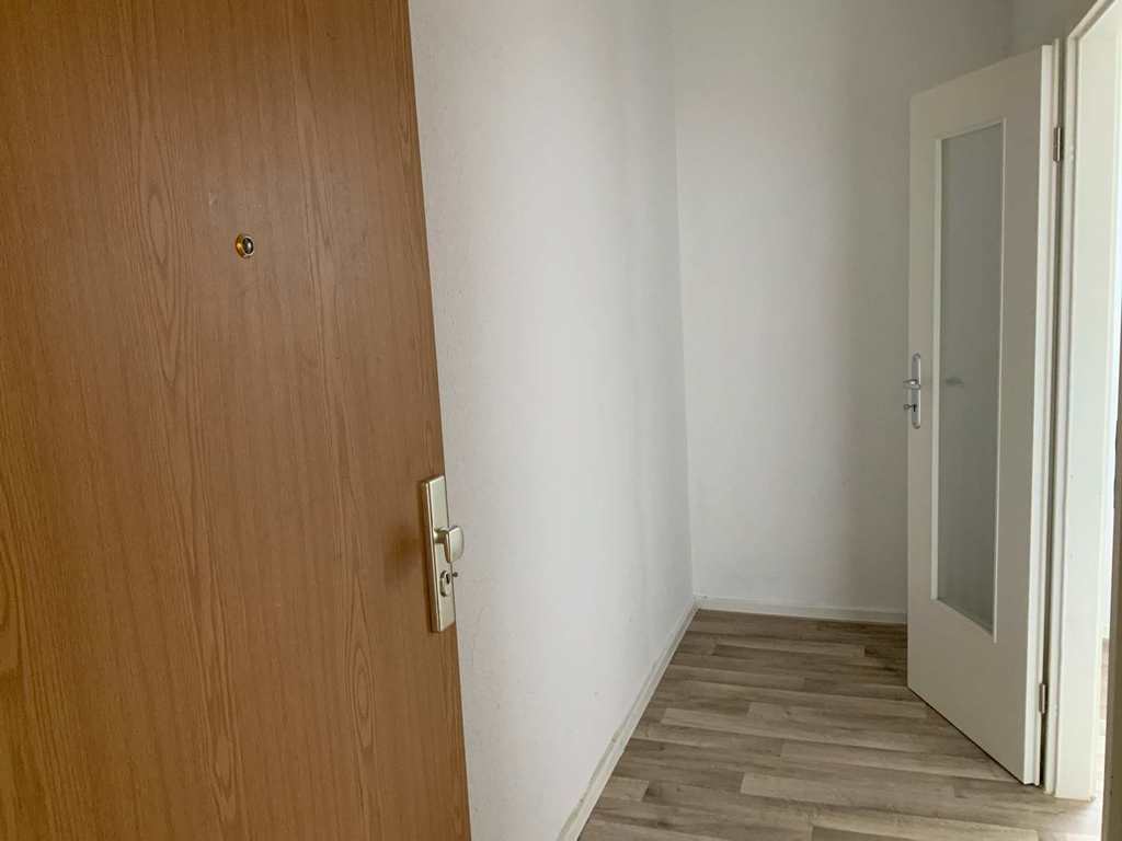 Senioren aufgepasst: 1-Raumwohnung mit Dusche, Balkon und separater Küche - Photo 4
